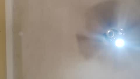 Snapshot of modelo_web18 chatting on February 2026 01:04:02 PM camilo online show from February 2026 01:04:02 PM