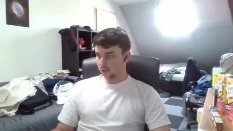 Snapshot of moistbreadstick chatting on May 2026 02:55:01 PM moistbreadstick online show from May 2026 02:55:01 PM