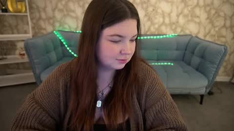 Snapshot of molinmoon chatting on February 2026 08:36:02 PM Rosa online show from February 2026 08:36:02 PM