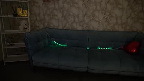 Snapshot of molinmoon chatting on February 2026 08:35:01 PM Rosa online show from February 2026 08:35:01 PM