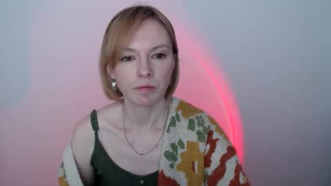 Snapshot of mollilove chatting on May 2026 06:54:02 AM mollilove online show from May 2026 06:54:02 AM