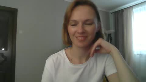Snapshot of mollilove chatting on June 2026 03:40:01 PM mollilove online show from June 2026 03:40:01 PM