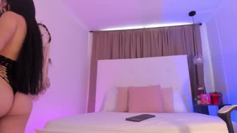      online show from November 2025 02:28:01 PM