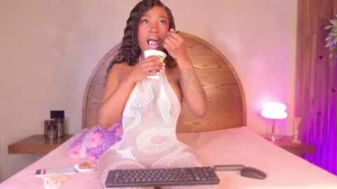 Molly Jackson online show from July 2026 10:45:01 PM