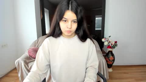 Molly Owens online show from October 2025 06:34:02 AM