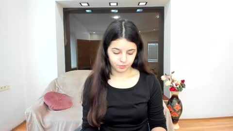 Molly Owens online show from October 2025 05:51:02 AM
