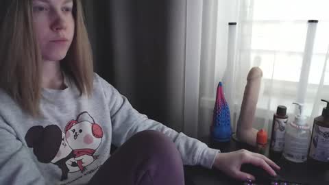 I have new photos come and see with love Molly online show from February 2025 10:48:02 AM