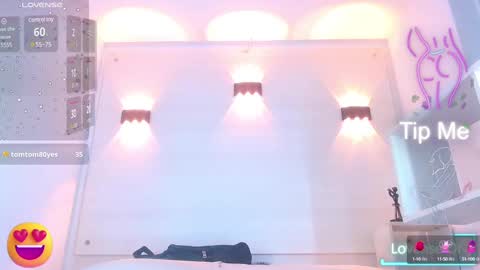 Snapshot of molly_spears chatting on February 2025 02:52:01 PM Molly Spears online show from February 2025 02:52:01 PM