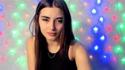 Molly online show from January 2026 07:49:02 PM