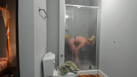 Snapshot of mollyharttt chatting on September 2025 07:03:01 PM mollyharttt online show from September 2025 07:03:01 PM