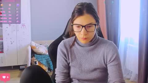  KIRA  online show from February 2026 06:31:02 AM