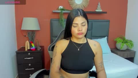 Snapshot of mollylove_ chatting on November 2025 06:51:01 PM mollylove_ online show from November 2025 06:51:01 PM