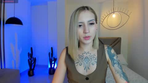 Molly Sunders online show from February 2026 04:54:01 AM