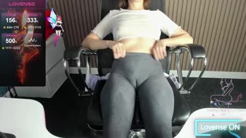 Mommy online show from November 2025 02:33:02 AM