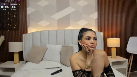 Snapshot of mommy_naughty_ chatting on November 2025 11:18:02 AM Letty Smith online show from November 2025 11:18:02 AM