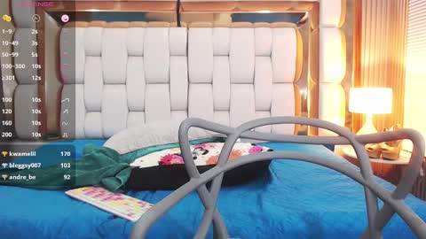 Daphne  online show from February 2025 05:23:01 AM