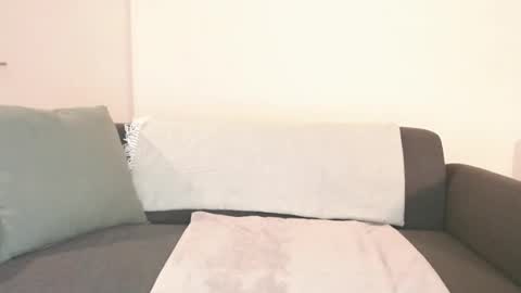 Snapshot of momo612238 chatting on January 2025 09:25:02 PM Momo online show from January 2025 09:25:02 PM