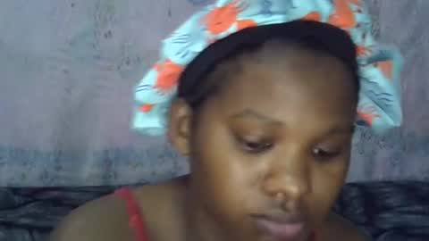 Snapshot of momsdoll chatting on May 2026 05:24:01 AM momsdoll online show from May 2026 05:24:01 AM