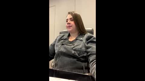 Snapshot of mona28__ chatting on October 2025 12:17:02 PM Mona online show from October 2025 12:17:02 PM