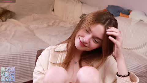 Snapshot of monabrickell chatting on October 2025 07:11:02 PM Mona online show from October 2025 07:11:02 PM