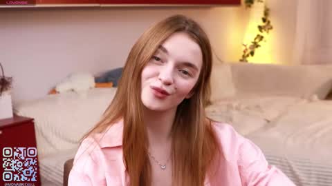 Snapshot of monabrickell chatting on October 2025 07:34:01 PM Mona online show from October 2025 07:34:01 PM