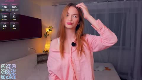 Snapshot of monabrickell chatting on October 2025 07:15:01 PM Mona online show from October 2025 07:15:01 PM