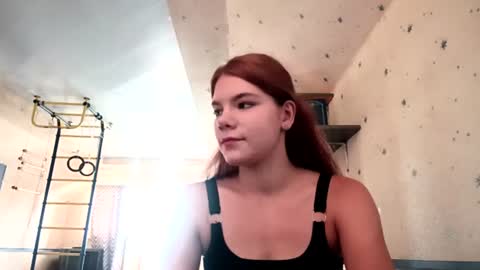 Snapshot of monameltz chatting on August 2026 05:10:02 AM Violetta online show from August 2026 05:10:02 AM