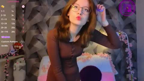 Snapshot of monanoir chatting on November 2025 04:43:02 PM Mona online show from November 2025 04:43:02 PM