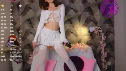 Snapshot of monanoir chatting on December 2025 03:21:02 PM Mona online show from December 2025 03:21:02 PM