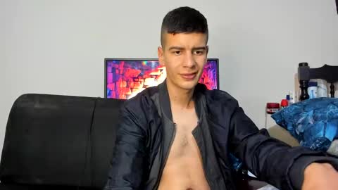 nicolas online show from December 2024 10:29:01 PM