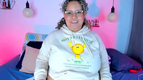 aleja      independent model       online show from February 2025 12:10:01 AM