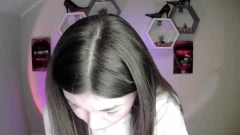 sweet girl and shine body online show from September 2025 07:10:02 AM