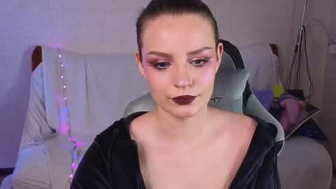 Snapshot of monicaerotic chatting on September 2025 03:22:02 PM Monica erotic mmm online show from September 2025 03:22:02 PM