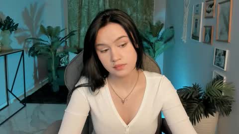 monica online show from February 2026 02:28:02 AM