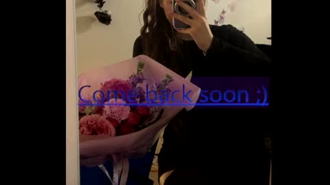 Monika online show from January 2026 01:03:01 PM