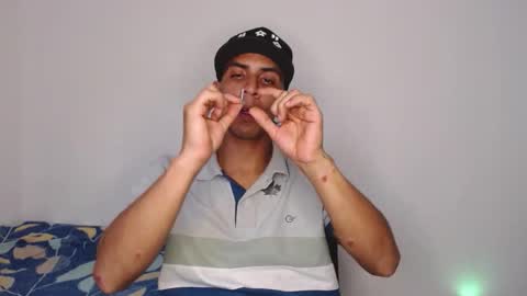 simon dice online show from November 2025 08:35:02 PM