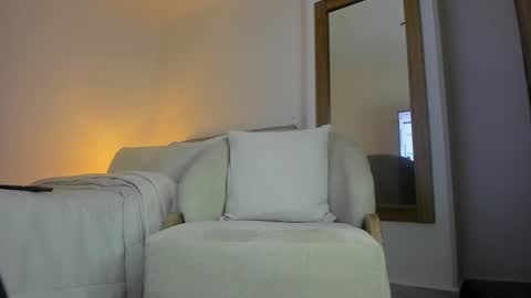 Snapshot of monkeys_pug chatting on January 2025 12:06:02 AM jalejoc online show from January 2025 12:06:02 AM