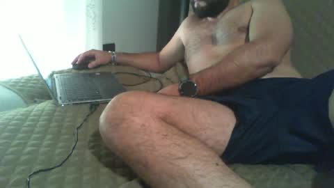Snapshot of monoi2010 chatting on May 2026 01:06:01 PM Nick online show from May 2026 01:06:01 PM