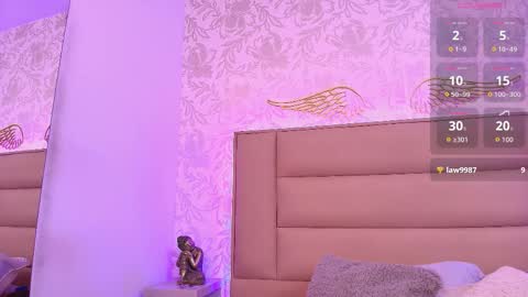 Adriana online show from October 2025 02:29:01 PM