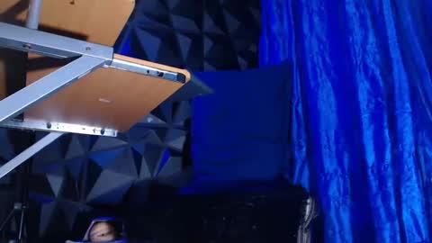 dorian online show from September 2025 02:24:01 AM