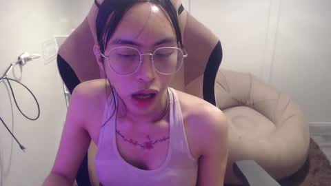 Snapshot of monstercockselfsuck chatting on January 2025 01:25:02 PM ELYSE A SIMPLE GIRL online show from January 2025 01:25:02 PM