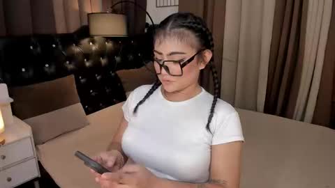 Snapshot of monstrouscockdivaontop chatting on December 2024 06:43:02 AM Ruthie online show from December 2024 06:43:02 AM