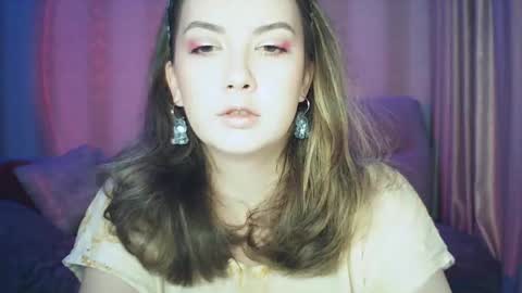 moodiemira online show from October 2025 03:31:02 PM