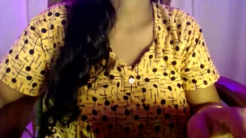 Maya online show from September 2025 01:22:02 PM