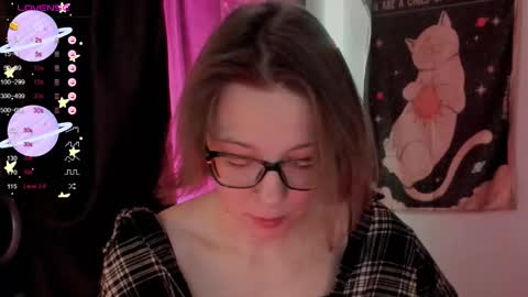 Roxy online show from November 2025 09:50:02 PM