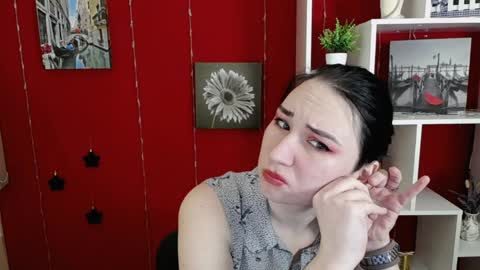 Snapshot of moon_foxy_ chatting on January 2025 04:49:02 PM Diana online show from January 2025 04:49:02 PM
