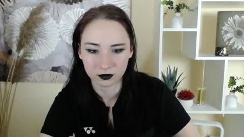 Snapshot of moon_foxy_ chatting on September 2025 09:53:01 PM Diana online show from September 2025 09:53:01 PM