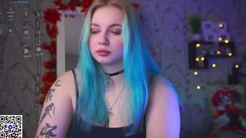 Emilia online show from September 2025 10:04:02 AM