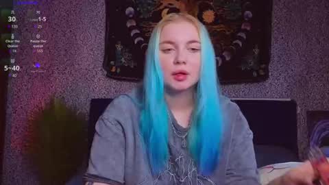 Emilia online show from September 2025 09:33:02 AM