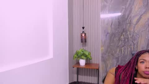 Snapshot of moonbrown chatting on March 2026 09:54:01 PM MoonBrown online show from March 2026 09:54:01 PM